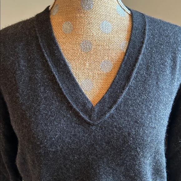 MAGASCHONI V-NECK CASHMERE SWEATER L - Picture 2 of 5